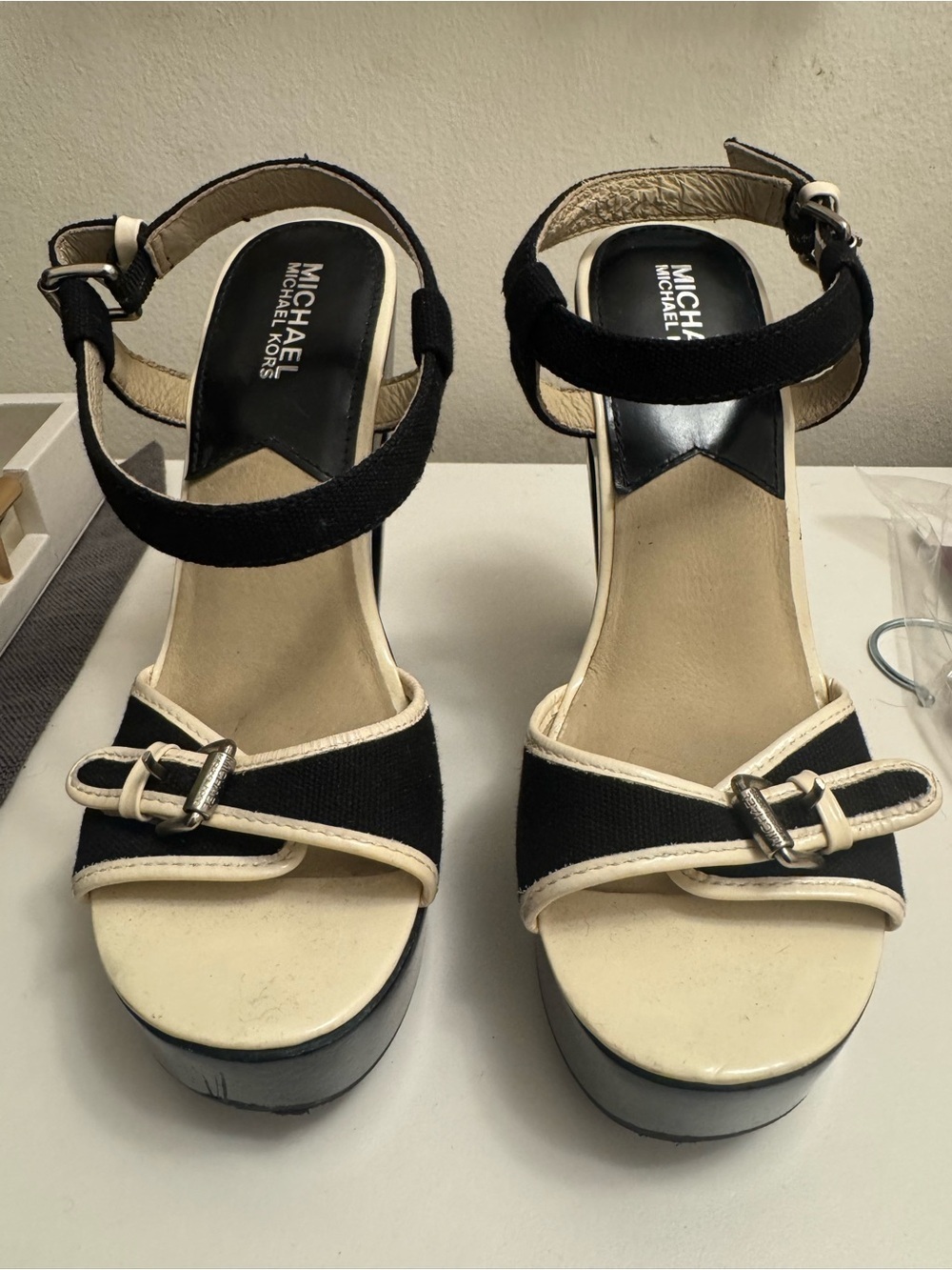 MICHAEL Michael Kors Black and Cream Platform Sandals with Buckle Detail